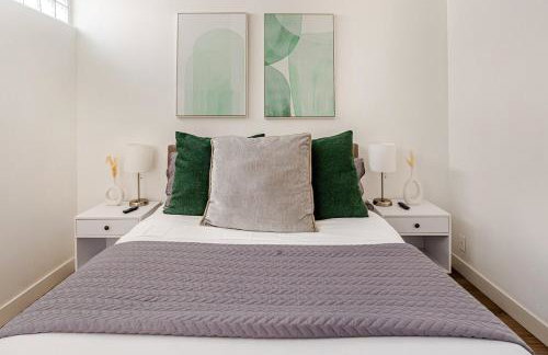 Malibu Beachfront Home with Rock Spa Ocean Views & Huge Deck - Foto 18