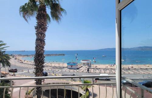 Apartment with terrace at the foot of the beach - Foto 12