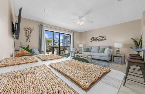 Newly Renovated Condo with Beach access steps away - Foto 29
