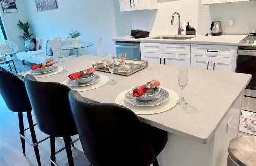 Lux property great for 1 to 8 Guests-family trip ,5Beds 2Rooms Staycation with Gym and EV, proximity to Downtown and Beaches - Foto 31