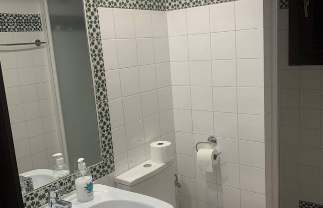 Comfortable Spacious Family House, Large Terrace and Garden, Beach and Bars - Foto 7