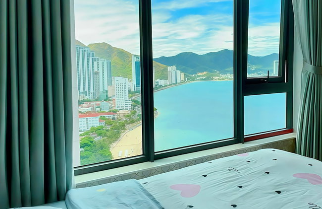 HQH Sea View Apartment - Photo 20