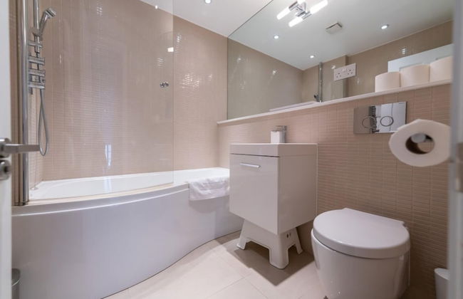 The Clapham Crib - Spacious 4bdr House With Patio - Foto 47