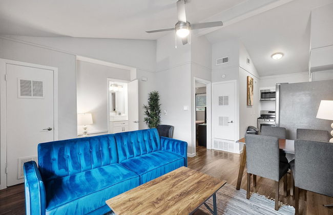 Stylish 1BR Zilker Evonify - Photo 21