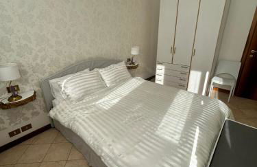 Venice Canal Stay - Photo 16