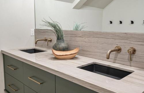 Pont de Rêves: Luxe Sundance Riverfront Chateau - Foto 57