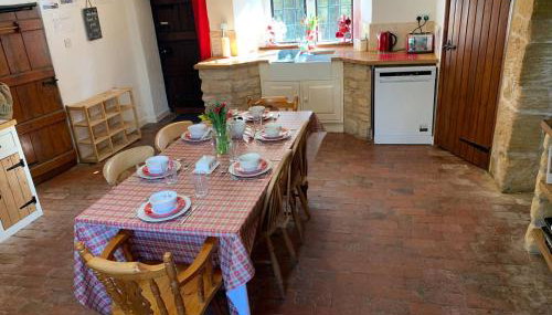 6 Bedroom Farm House with 12 Beds in Weldon - Foto 4