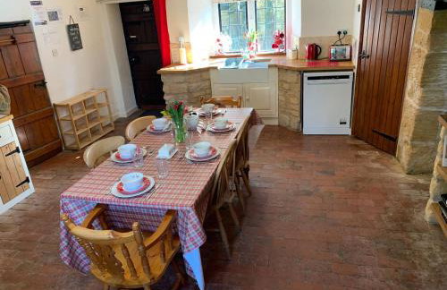 6 Bedroom Farm House with 12 Beds in Weldon - Foto 4