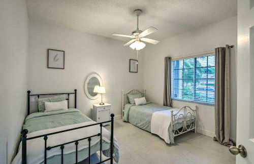 Poolside Paradise with Lake Views in Miramar! - Foto 19