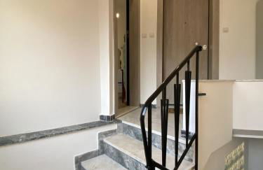 Azure Studio - Photo 24