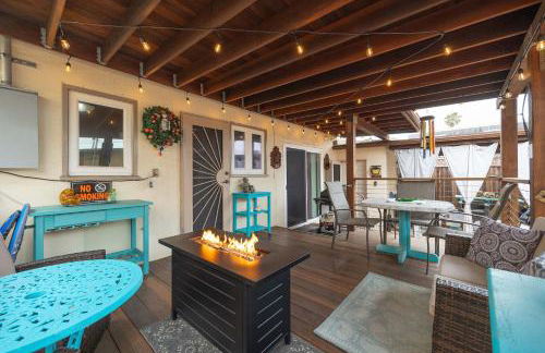 Steps to Ocean Sunset Views Beach Access & San Diego Charm - Photo 2