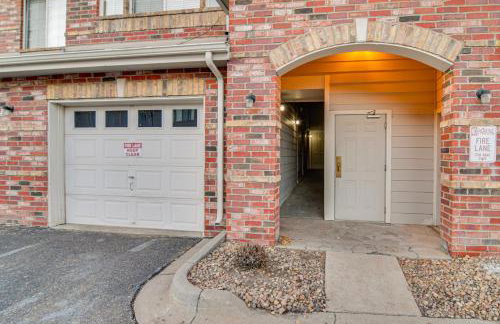 WFH Setup and Garage Parking! Modern Denver Condo - Foto 27