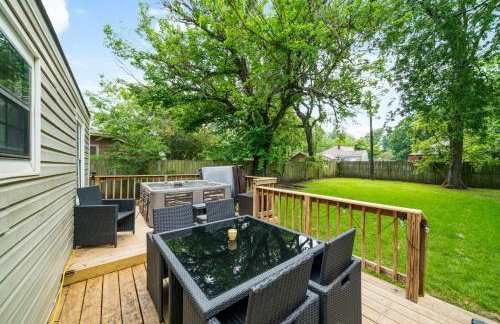 Next to Expo, 5 beds, Hot-tub, corn hole, pets! - Foto 38