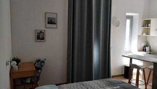 STUDIO CANNES A 5 MN A PIED DE LA GARE TOUT CONFORT AVEC BALCON - Foto 4