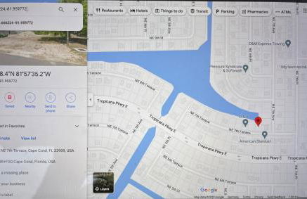 Newly built Villa Ballerina with heated pool and incredible view into beautiful Arrowheadcanal - Photo 5