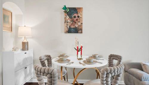 Lux Oasis in Woodland Hills - Foto 3