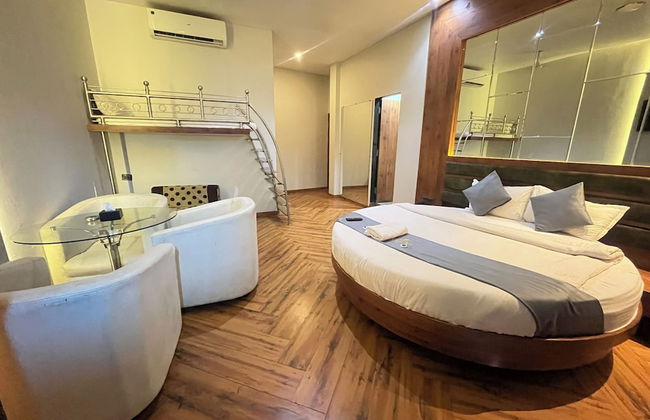 The Saroja Grand Villa Resorts - Photo 6