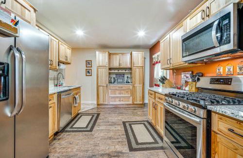 Wilmington Retreat Near Trails, Skiing and Festivals - Photo 8