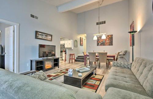 Near Mt Airy Casino Mount Pocono Condo with Balcony - Foto 1