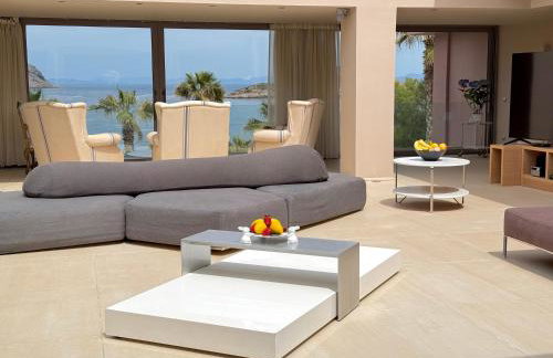 Blue Angel Villa Luxury Seafront Estate - Foto 11