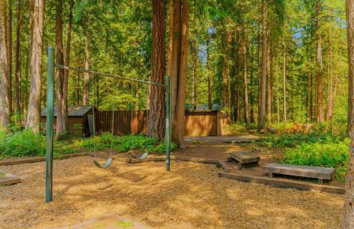 Brightwood Riverfront Getaway - Photo 43