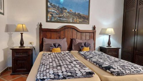 Ferienwohnung mit kleiner Innenhof-Terrasse im mediterranen Stil - Foto 5