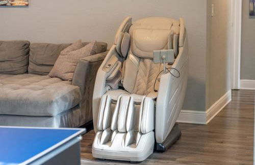 Pool Hot Tub Massage Chair Free EV Charger 5 Mins to Beaches! - Foto 14