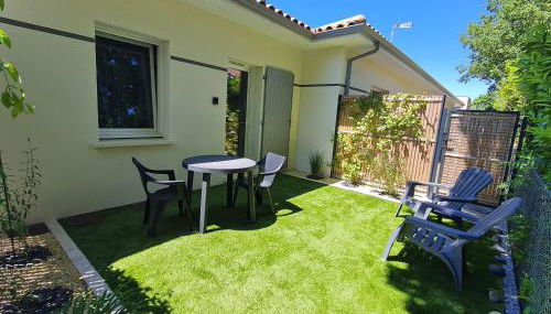 La Hutte, confort et sérénité à Audenge - Foto 3, Garden, Garden view