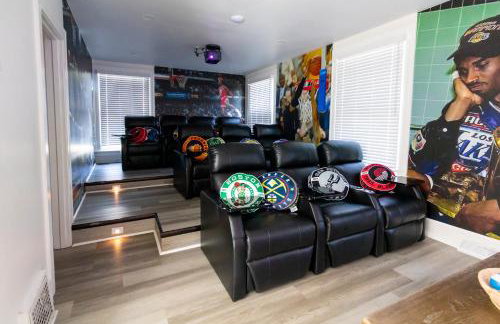 New Group Space - Sleeps 20! Near Sports Center - Photo 11