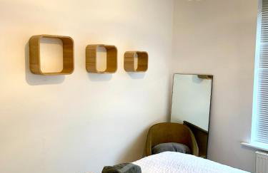 Stylish comfortable home with free parking - Foto 19