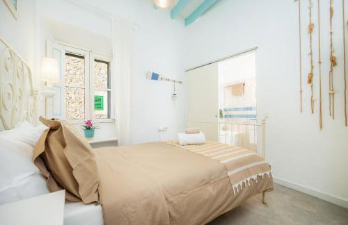 Marina 48 Seafront Apartment - Photo 13