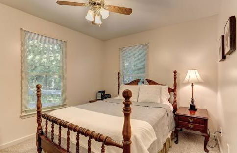 Deer View Retreat - Ramp to Home Wood-Burning Fireplace Netflix Ping Pong - Foto 19