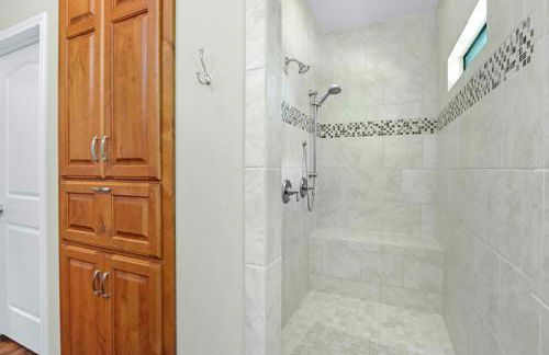 Beautiful Lakefront Cabin - Something For Everyone - Photo 23