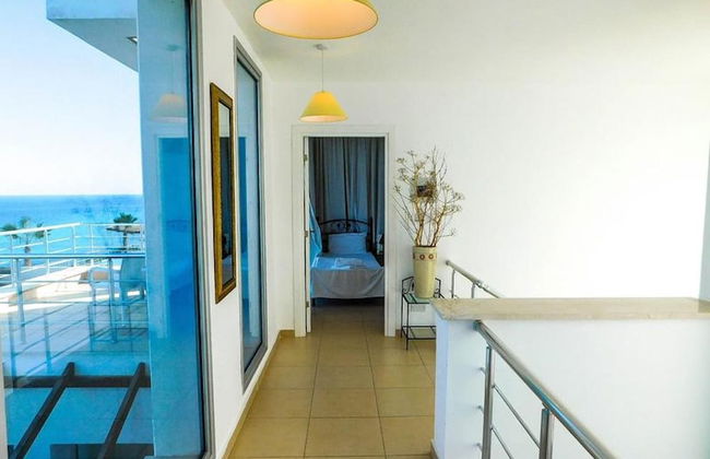 Detached Villa, Private Heated Pool, Outstanding Sea Views, Sleeps 6, Free Wifi - Foto 8