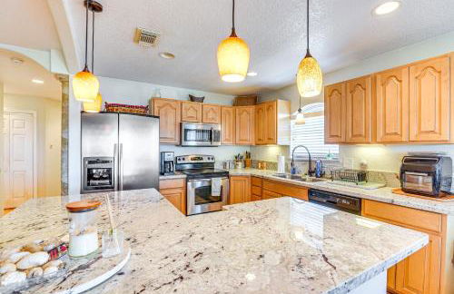 Intracoastal Views and Deck Surfside Beach Home - Foto 8