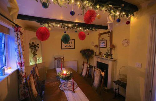 3-bedroom cottage set in a large enclosed garden - Foto 40