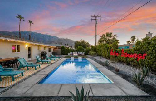 NEW Retro Escape 70's Vibes Wellness Game Room - Foto 57