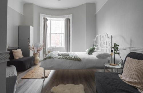 Central L1 Stay, Close to all Attractions, Parking Nearby - Foto 6