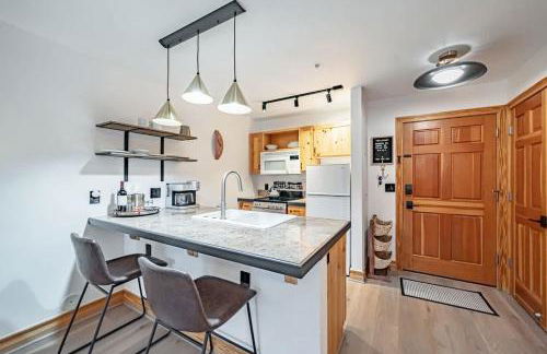 Upscale Couple's Getaway Hot Tubs - Foto 15