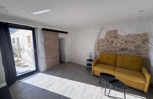 Studio Rénové de Charme en Provence - Foto 4