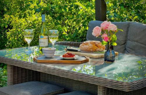 Cosy 3-bedroom home with garden and log burner. - Foto 23