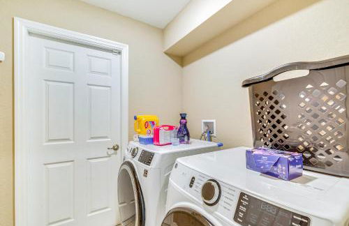 5 Mi to Weeki Wachee Springs! Poolside Retreat - Foto 21