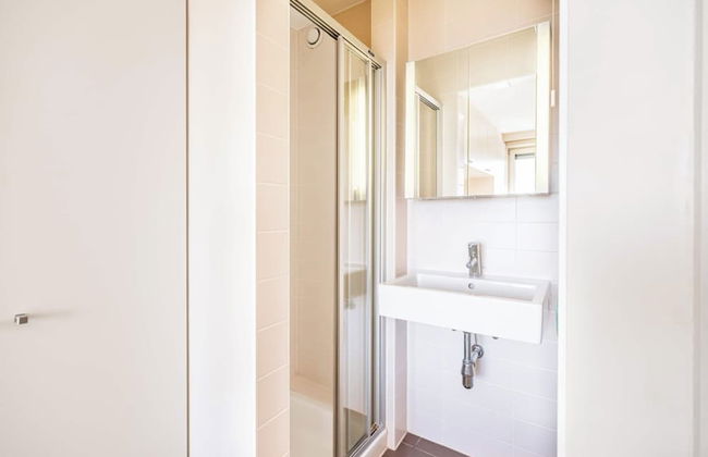 Apartment Near Sandy Beach in Coastal Area - Photo 8