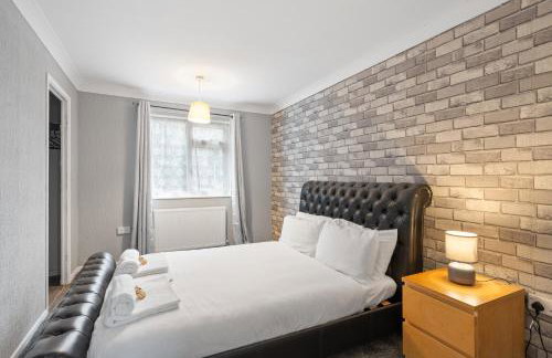 A Charming 3 Bed home next to NEC and Birmingham International Airport - Foto 3