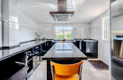 Cozy Villa in Marbella-Estepona - Photo 19