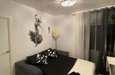 Modern Art Apartment 50m to the Beach - Foto 28