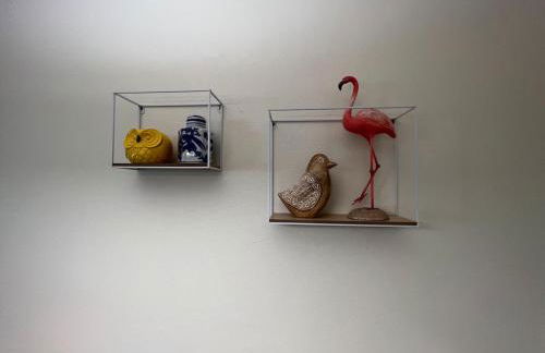 King bed first floor Mid City with Parking - Foto 12