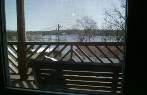 LAKEFRONT 7 MIN to OAKLAWN & 10 MIN to DOWNTOWN STR License #A22-0004 - Foto 53