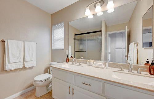 Gorgeous 6BR with Pool and Spa - Photo 31