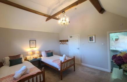 The Lodge a beautiful barn conversion with 3 ensuite bedrooms on the edge of Cannock Chase - Foto 38